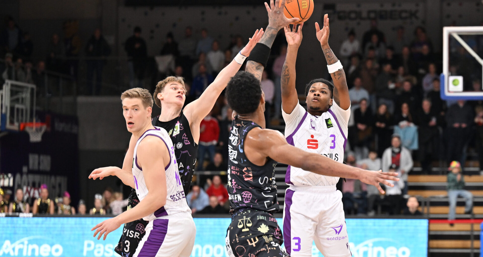 Baskets verlieren nach starker erster Hälfte noch klar beim Aufstiegsfavoriten – Uni Baskets