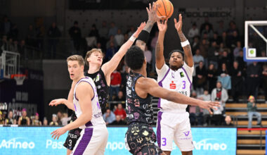 Baskets verlieren nach starker erster Hälfte noch klar beim Aufstiegsfavoriten – Uni Baskets