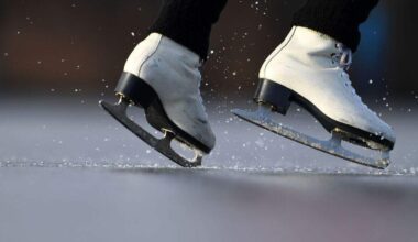 Wer sich aufs Eis begibt, könnte eine böse Überraschung erleben. Deshalb hat die Stadt Aachen das Betreten der eingezäunten Teichanlagen untersagt.