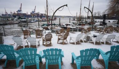Hamburg & Schleswig-Holstein: Leichter Schnee in Hamburg - Stadtreinigung im Einsatz