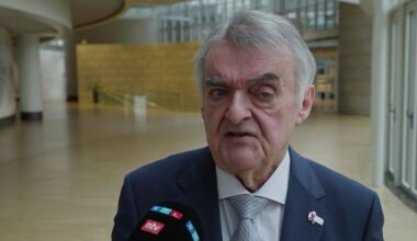 Diebstahl bei Sparkasse in Gelsenkirchen: Was für Komplizen der Bankräuber spricht