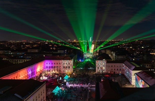 Silvestermeile München: Livemusik, Lichtprojektionen und keine Zwischenfälle. 10 000 ...
