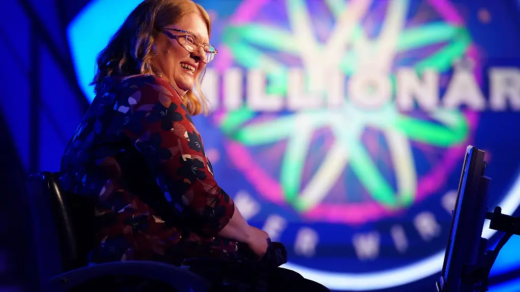 Stephanie-Schumacher-Die-Verwendung-des-sendungsbezogenen-Materials-ist-nur-mit-dem-Hinweis-und-Verlinkung-auf-RTL-gestattet