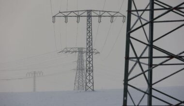 Niedersachsen & Bremen: Stromnetz: Avacon verstärkt wegen Sturm die Bereitschaft