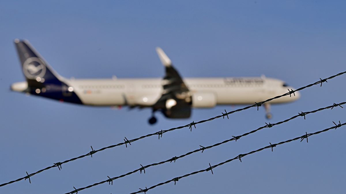 "Bei Weitem noch nicht genug": EU-Innenkommissar vermeldet "höchste Abschiebungsrate seit 2019"