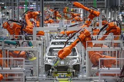 Porsche-Werk in Leipzig: Die Automobilbranche gerät unter Druck.