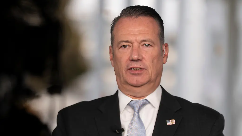 Todd-Lyons-acting-director-of-the-U-S-Immigration-and-Customs-Enforcement-ICE-is-interviewed-on-TV-on-the-White-House-grounds-Monday-Nov-3-2025-in-Washington