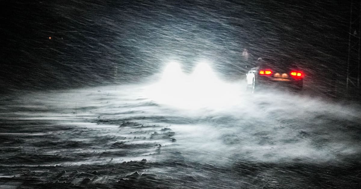 Lufthansa streicht Flüge, erster Kreis setzt Präsenzpflicht an Schulen aus