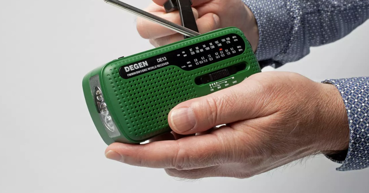 Degen DE13 im Test: Kompaktes Kurbelradio mit gutem Klang