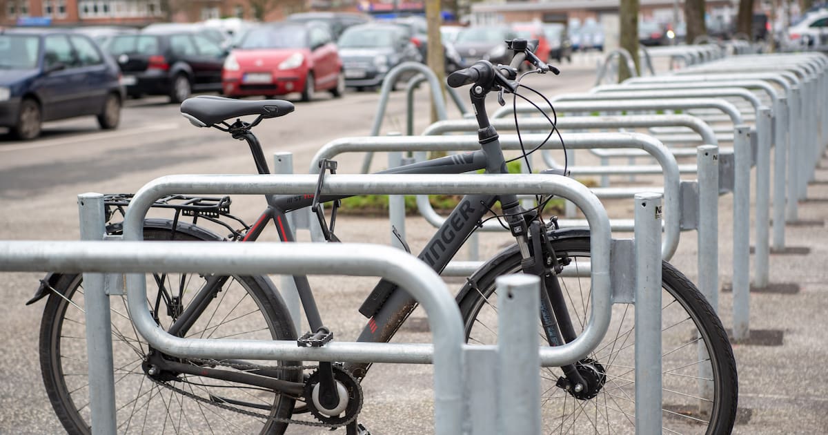 Wie viele Fahrradbügel stehen ungenutzt in Kiel herum?