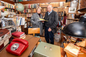 Geburtstagspost für Wilsberg? Da würde das kleine Antiquariat wohl nicht ausreichen! (Foto: Michael Bührke)