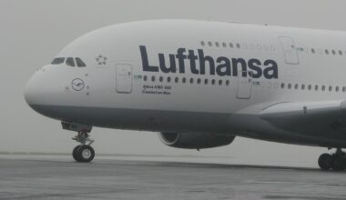 Airbus A380 „Mike-Charly“ wird in Elbe Flugzeugwerken umgerüstet