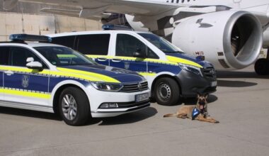 HZA-F: Zoll am Frankfurter Flughafen verhindert Schmuggel von besonderem Goldschmuck ...
