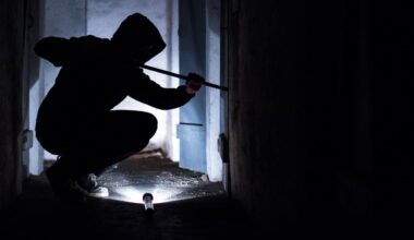 Troisdorf: Einbrecher klauen Tresor aus Spieleparadies | Regional