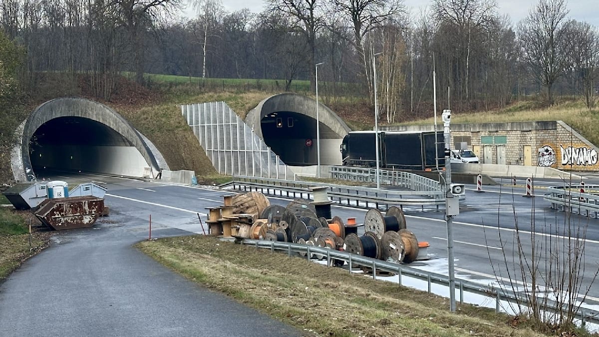 A4-Tunnel Königshainer Berge: Richtung Dresden 4 Tage dicht