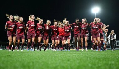 Fußball-Bundesliga - RB Leipzig unterliegt Bayern-Frauen im Schneetreiben - Sport
