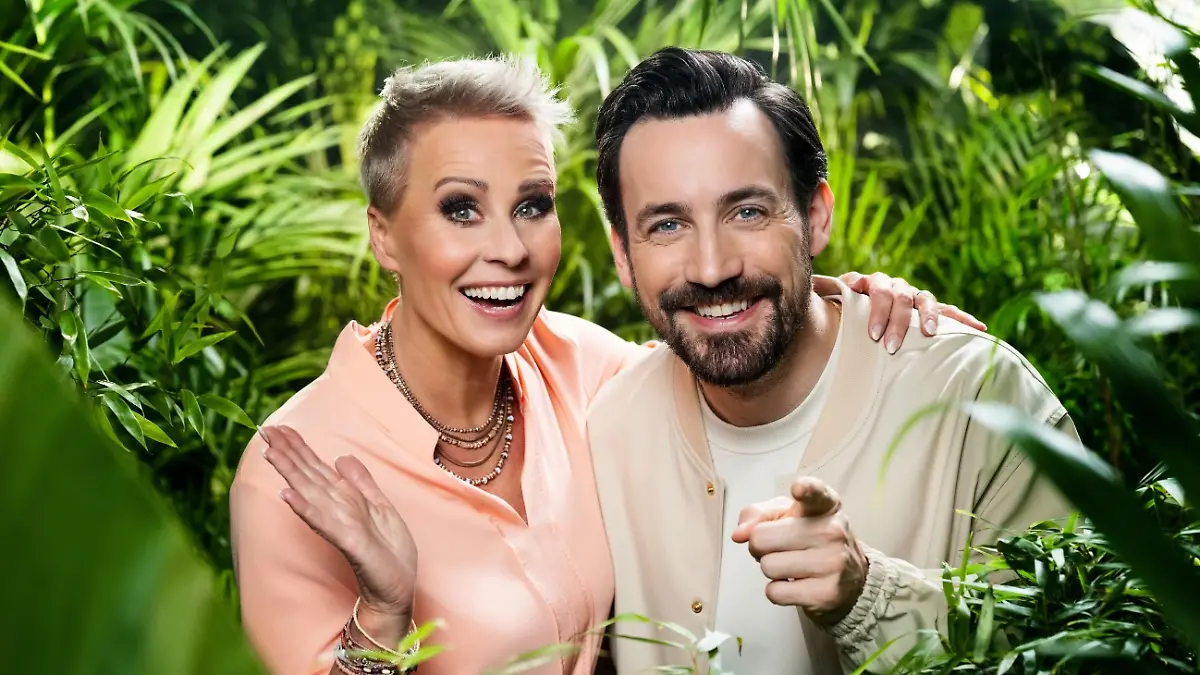 Sonja Zietlow und Jan Köppen moderieren auch 2026 wieder „Ich bin ein Star – holt mich hier raus!”