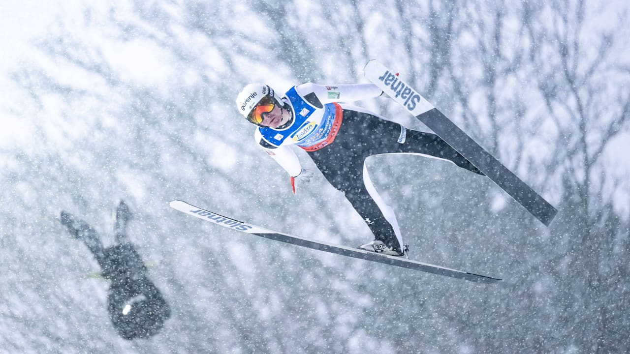 Skiflug-WM: Überflieger Domen Prevc sorgt für Schock-Moment! | Sport
