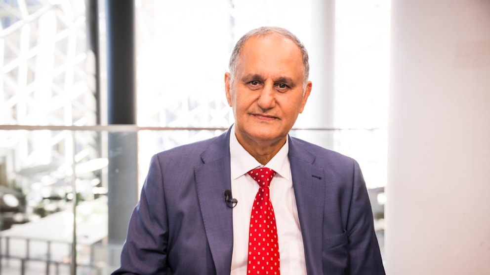 Der Abgeordnete Reza Asghari (67, CDU) musste 1987 aus dem Iran fliehen. Er ist auch Professor an der TU Braunschweig und seit Mai 2026 Mitglied des Bundestages.