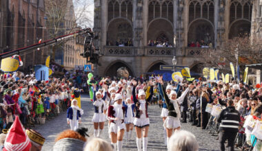 Mit Bus und Bahn zum Schoduvel nach Braunschweig