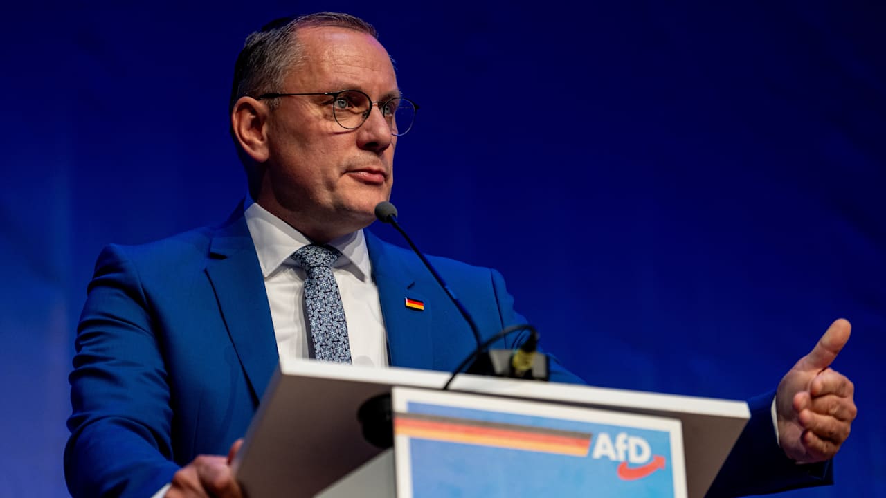 „Ich bin verwundert“: Hat RB Leipzig Chrupallas VIP-Tickets storniert? | Politik