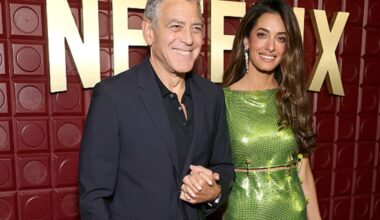 Amal Clooney setzt ihre traumhaften Beine im Minikleid in Szene