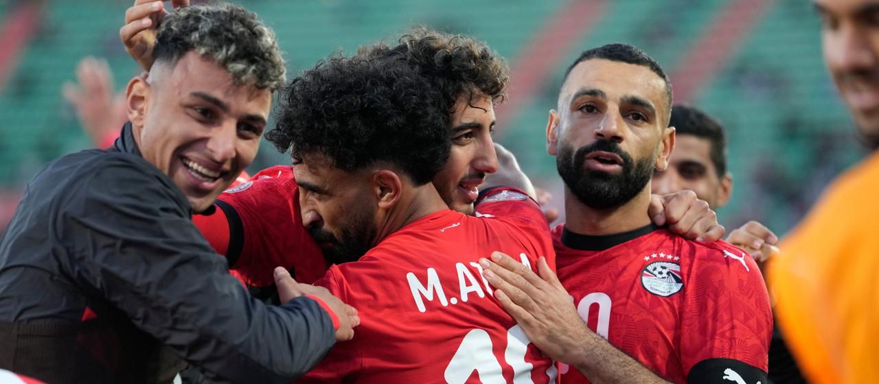 Das ägyptische Team jubelt nach dem Führungstreffer gegen Benin