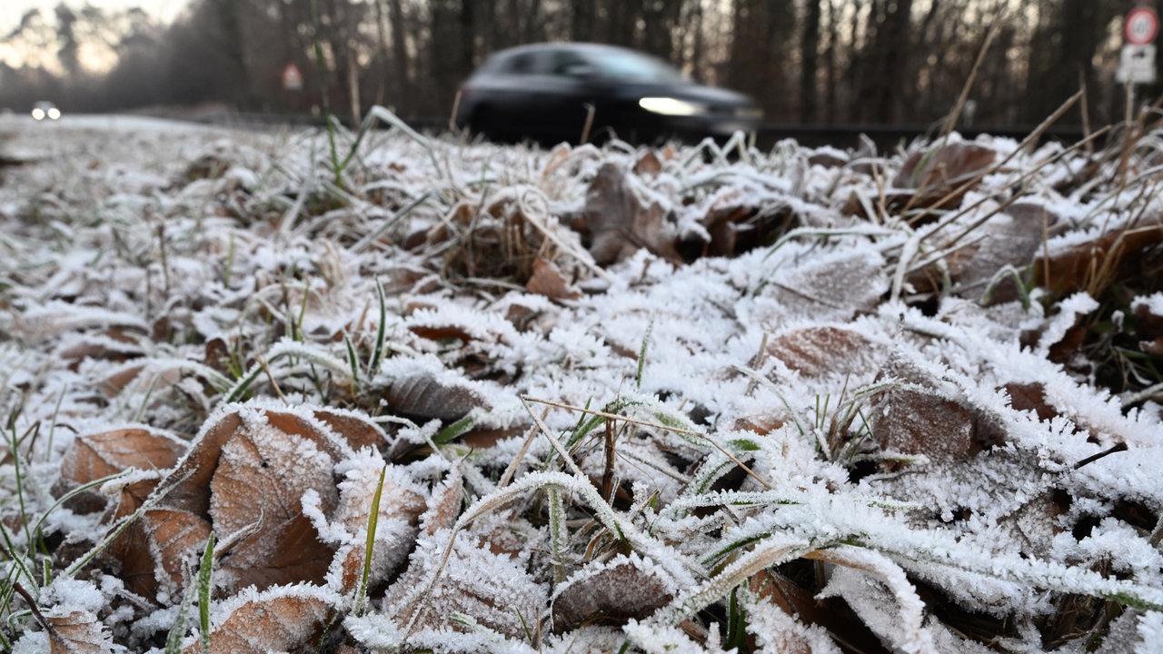 Glätte verursacht zahlreiche Unfälle in Bremen und Oldenburg