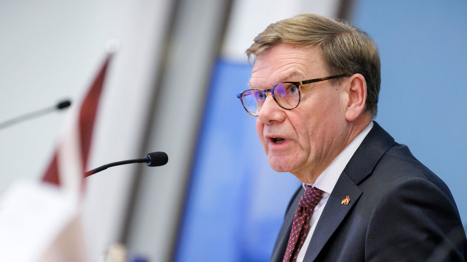 Ukraine-Ticker: Wadephul kritisiert "stures Beharren" Moskaus