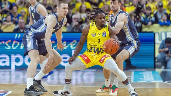 Spielszene des Bundesliga-Spiels Oldenburg gegen Berlin