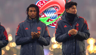 Minjae Kim steht applaudierend neben Bayern-Teamkollege Michael Olise.