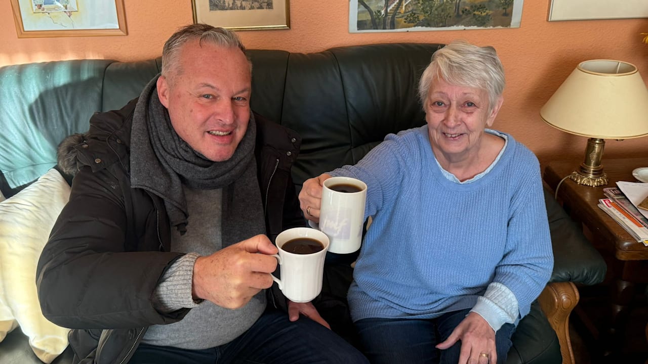 Stromausfall in Berlin: Erste Haushalte haben wieder Energie! | Regional