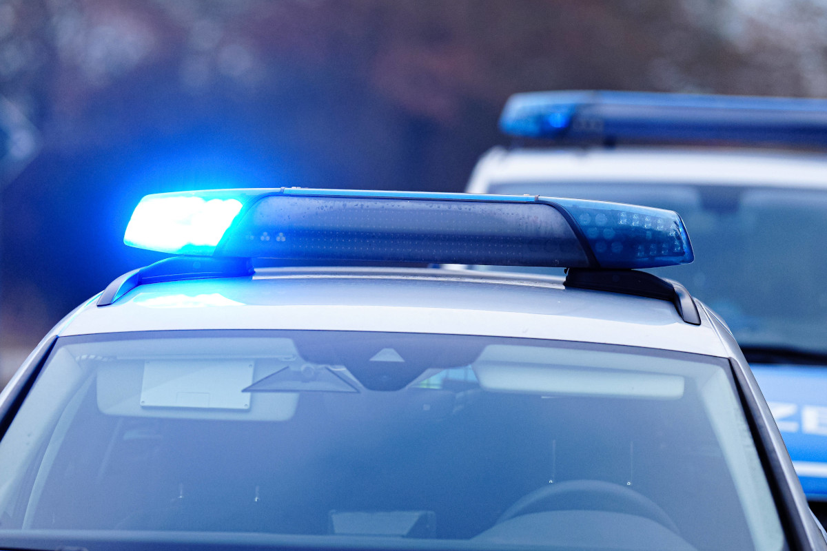 Blaulicht von einem Polizeiauto.