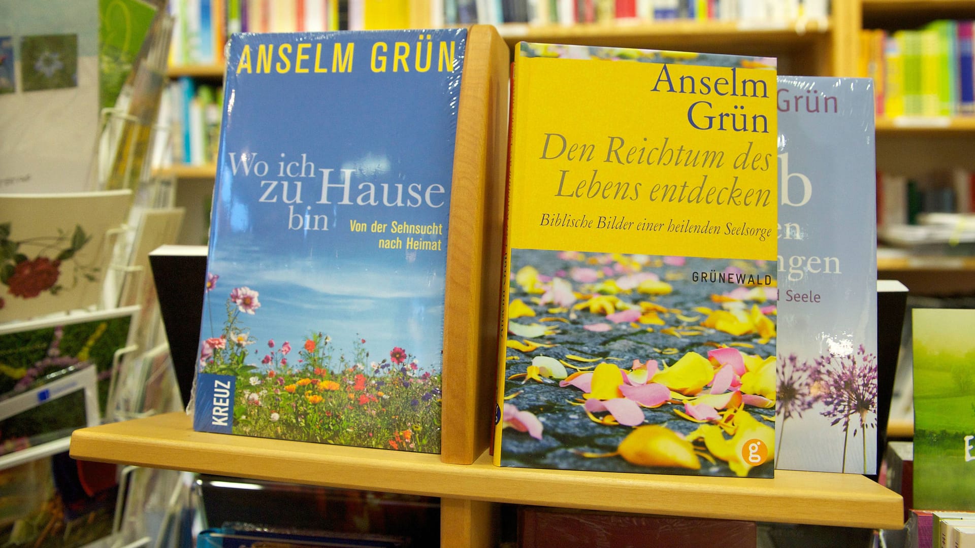 Christliche Bücher (Symbolbild): Eine Buchhandlung aus Hamburg schließt Ende Februar. Christliche Bücher (Symbolbild): Eine Buchhandlung aus Hamburg schließt Ende Februar.