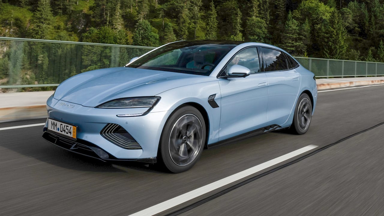 Tesla weit abgehängt: BYD ist größter E-Auto-Hersteller der Welt | Leben & Wissen