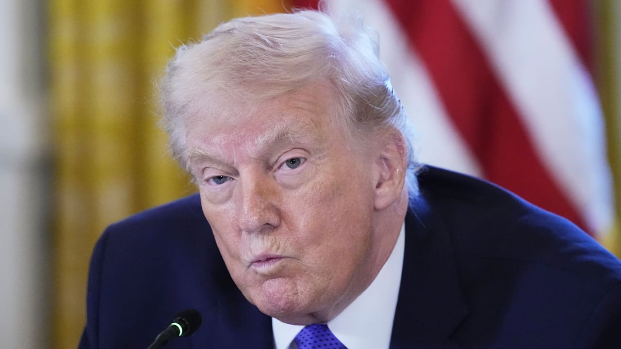 Laut US-Medienbericht: Trump lässt Militärschläge gegen den Iran prüfen | Politik