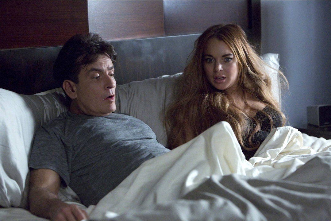 Charlie Sheen und Lindsay Lohan in "Scary Movie 5". 