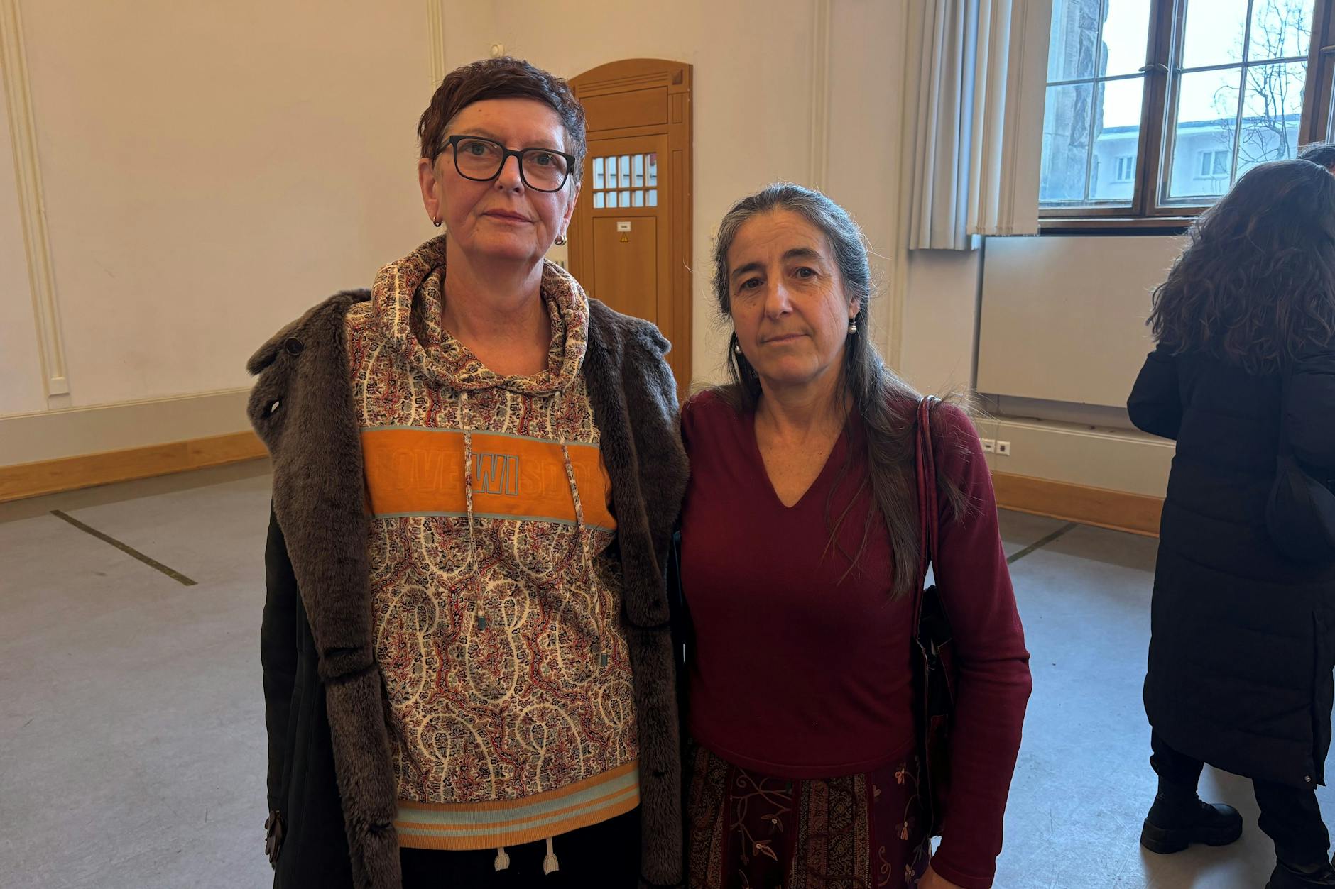 Udine Barge (l.) und Adriana Balboa (r.) finden klare Worte im Gespräch mit der Berliner Zeitung.