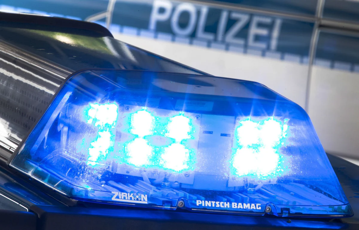 Unfall in Dortmund - 95-Jähriger tödlich von Auto erfasst - Panorama