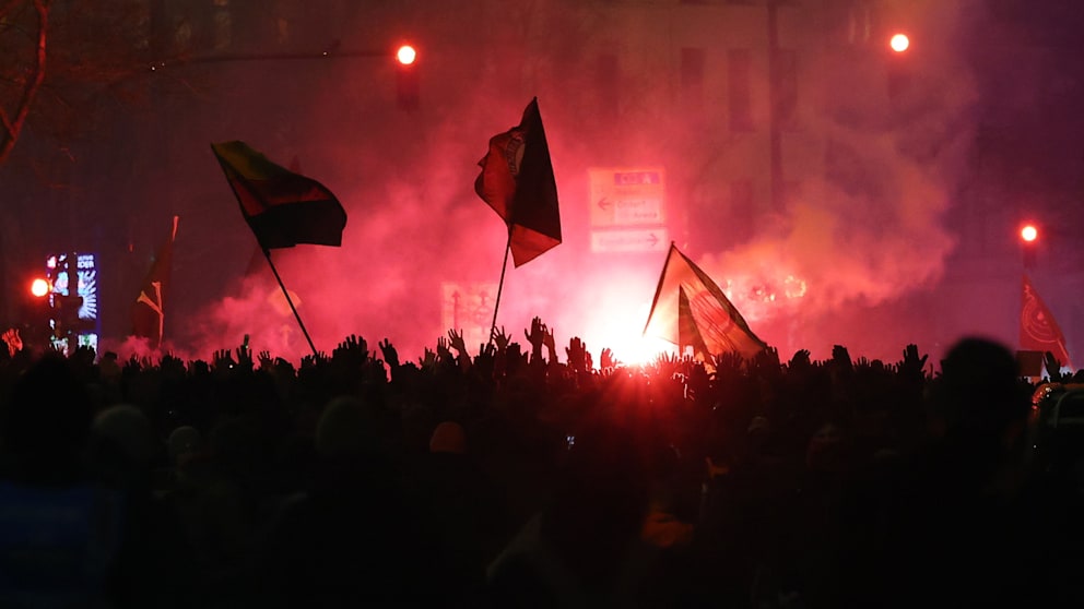 Bei den St.Pauli-Fans wurde reichlich Pyro gezündet