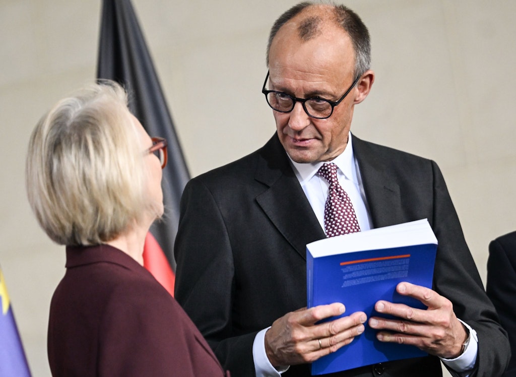 Deutschlands Strompreise am höchsten in Europa – Ungarn deckelt, Merz nicht