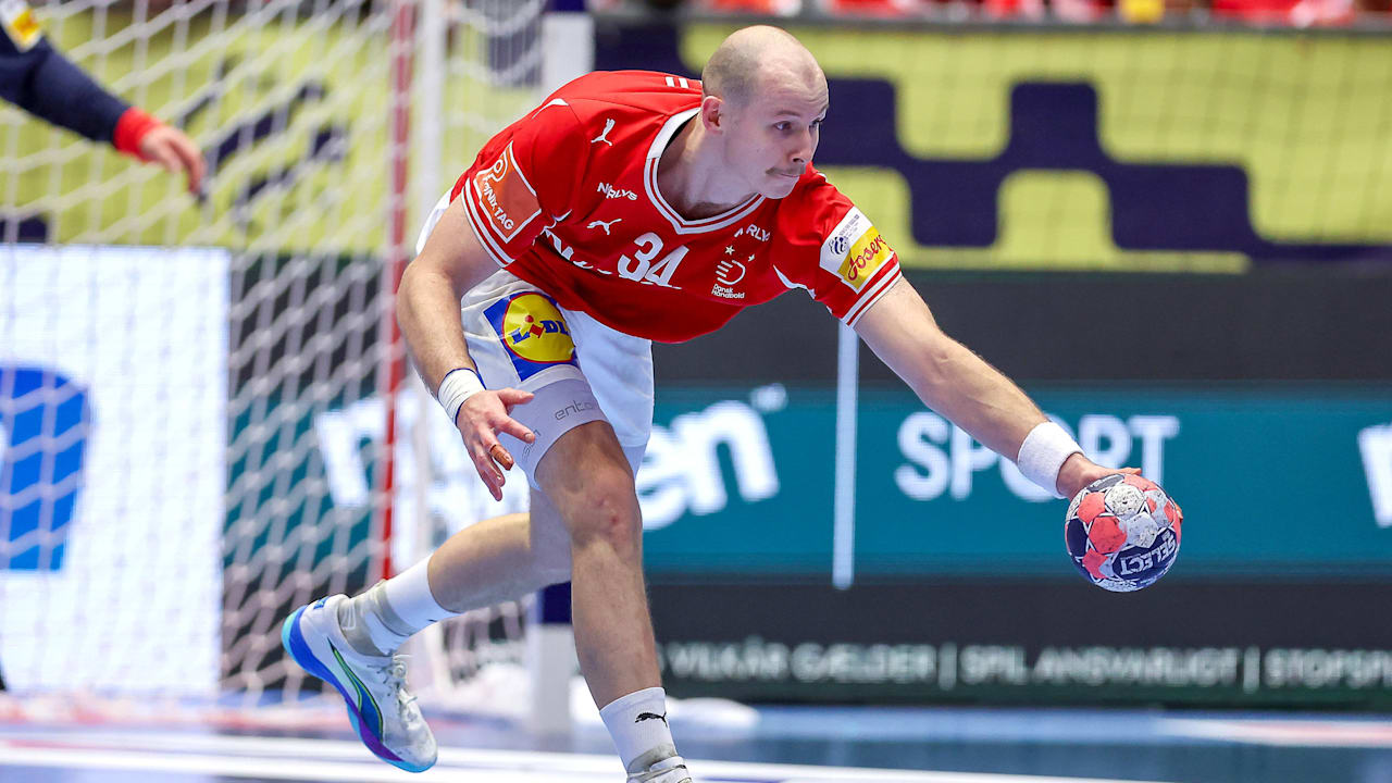 Handball-EM: Dänemark-Star Simon Hald nach Kopf-Schlag im Krankenhaus | Sport