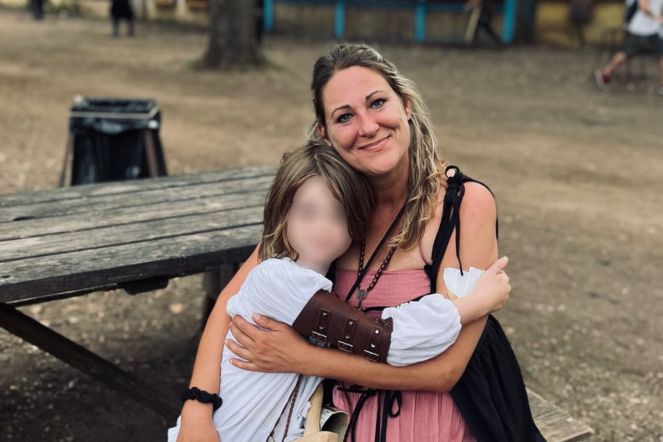 Rachel Green (†44, r.) starb während des Fluges.