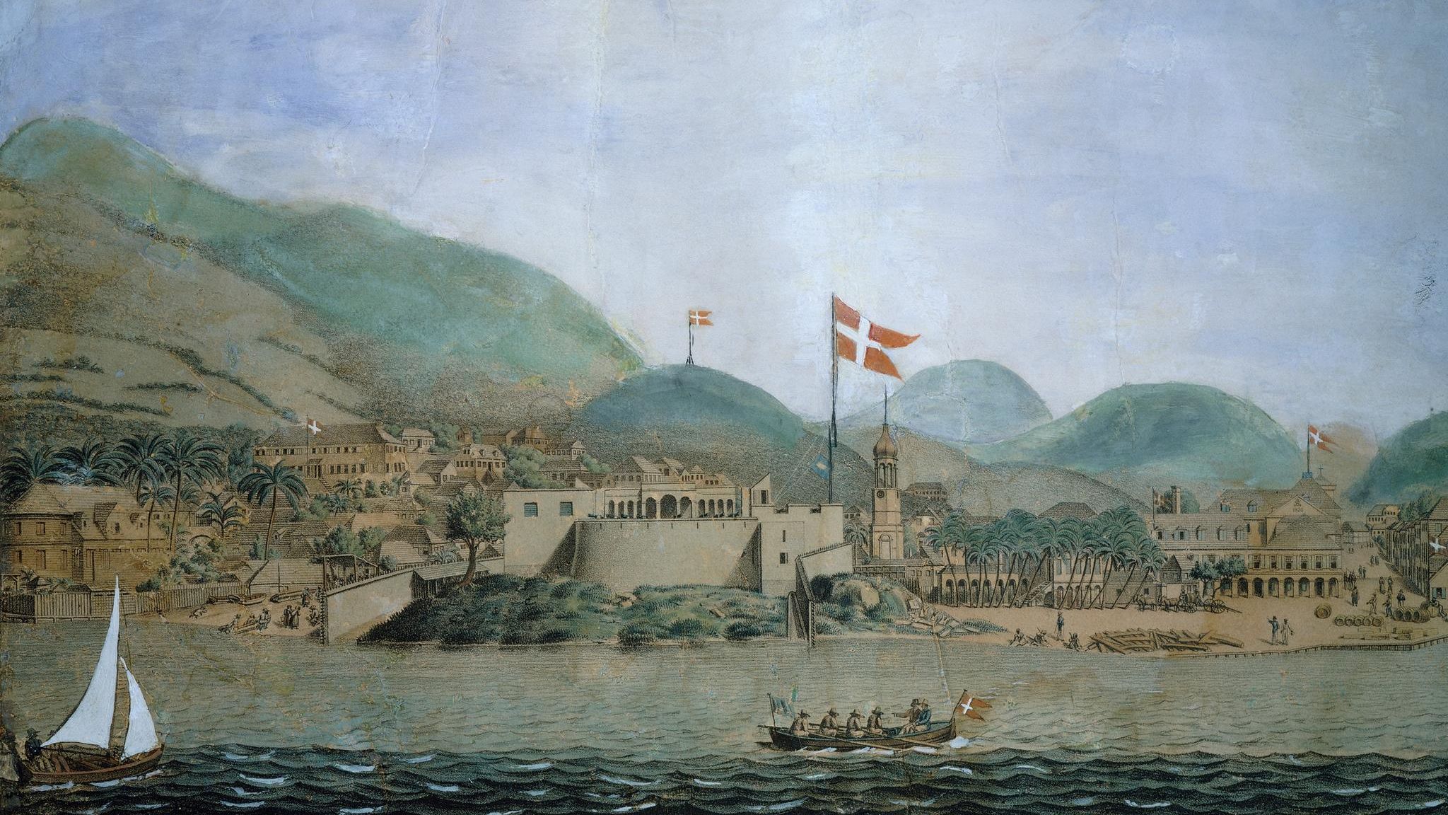 Dänische Flagge weht an Hafen