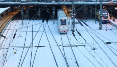 Berlin | Wegen Glätte-Vorhersage: Bahn drosselt Geschwindigkeit