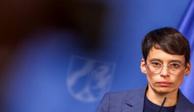 Düsseldorf | Fluchtministerin Paul zu Rücktritt: muss Ruhe zurückkehren