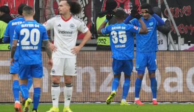 Berlin | Frankfurt tief in der Krise - Bremen rettet Punkt