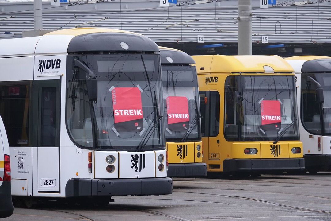 Warnstreik: Montag steht der Nahverkehr still!