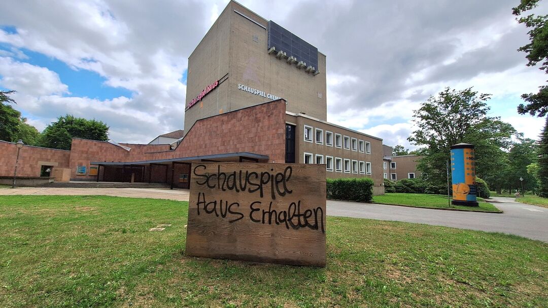 Stadt will über Zukunft des Schauspielhauses informieren