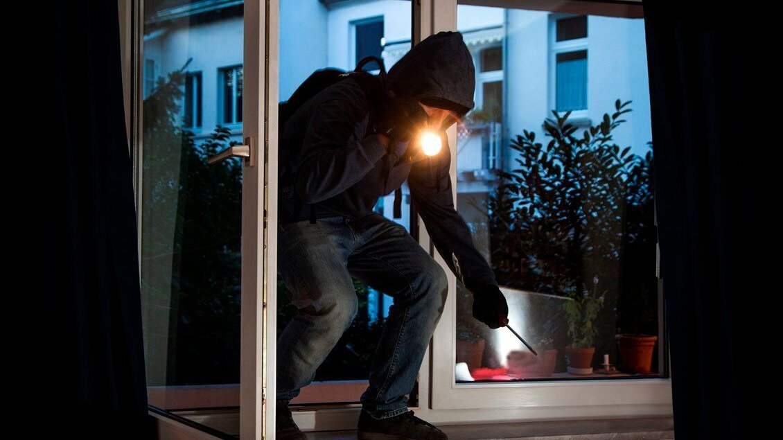 Enger: Einbrecher durchwühlen Wohnung - Radio Herford